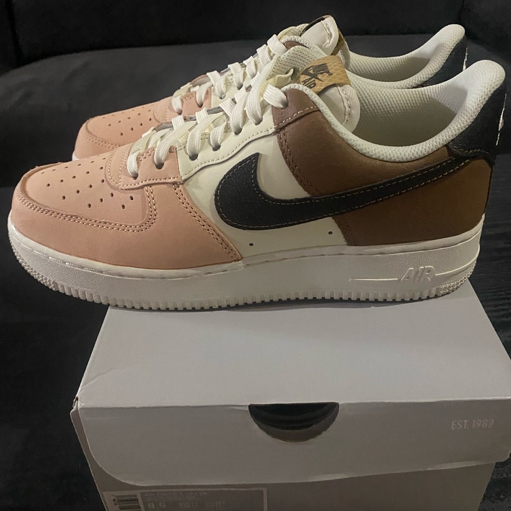 Nike Air Force 1 Neapolitan M 8.5/ W 10